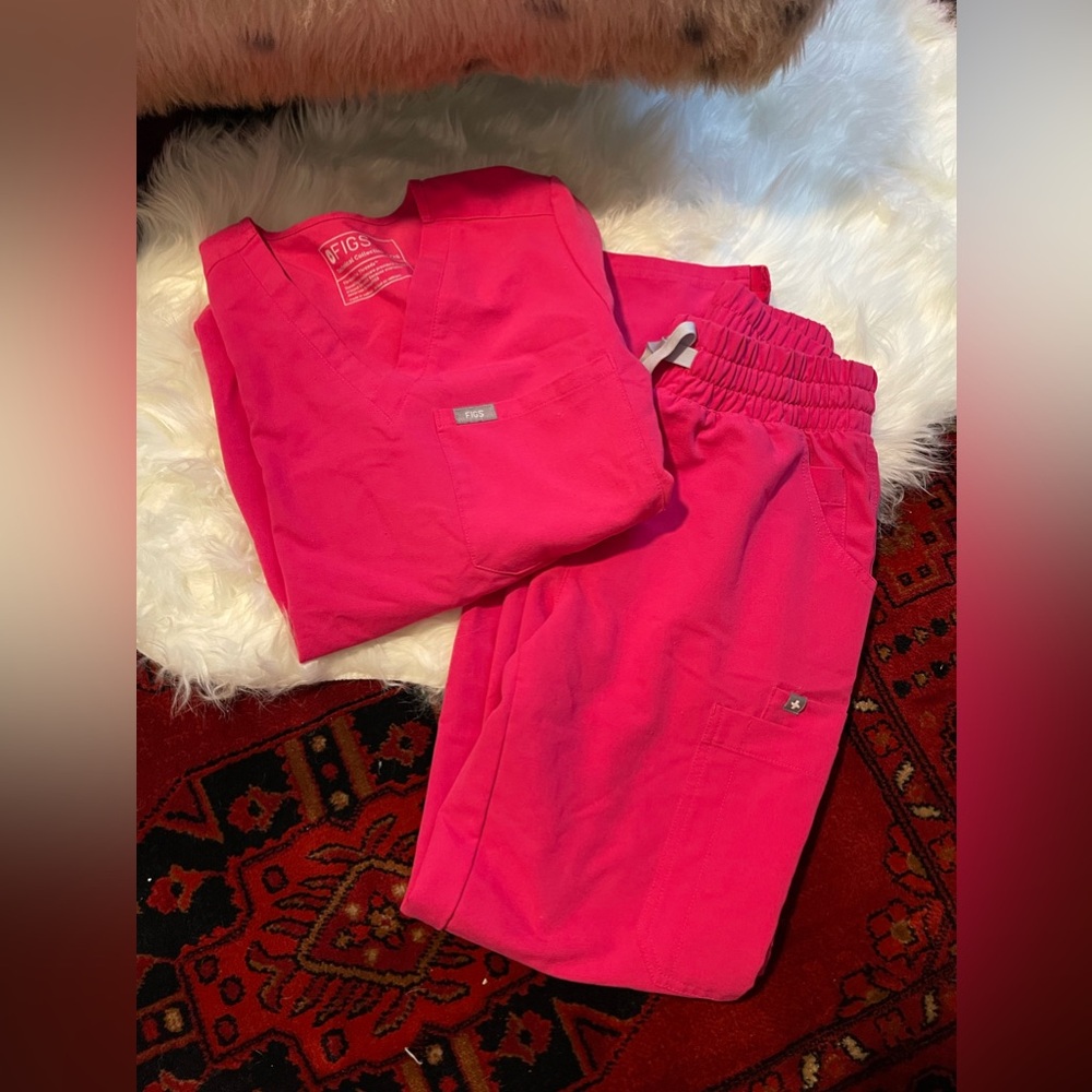 Bright pink Figs Scrubs. Size XXS.